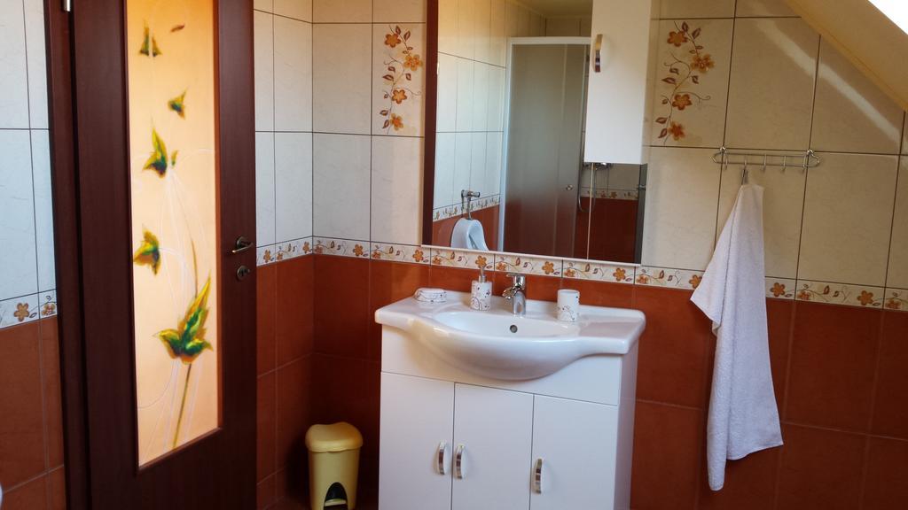 Casa Lenke Hotel Négyfalu Szoba fotó