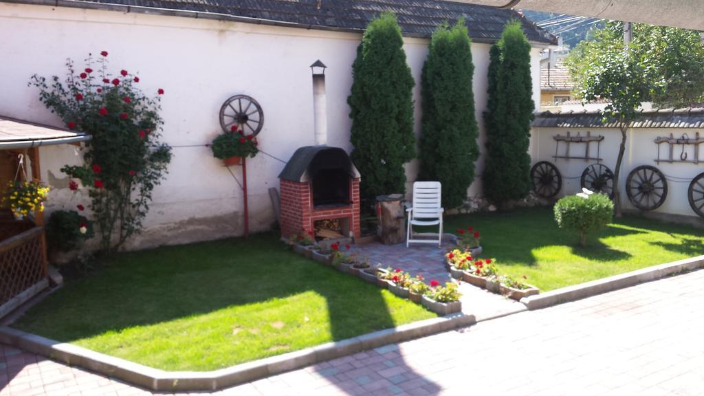 Casa Lenke Hotel Négyfalu Kültér fotó