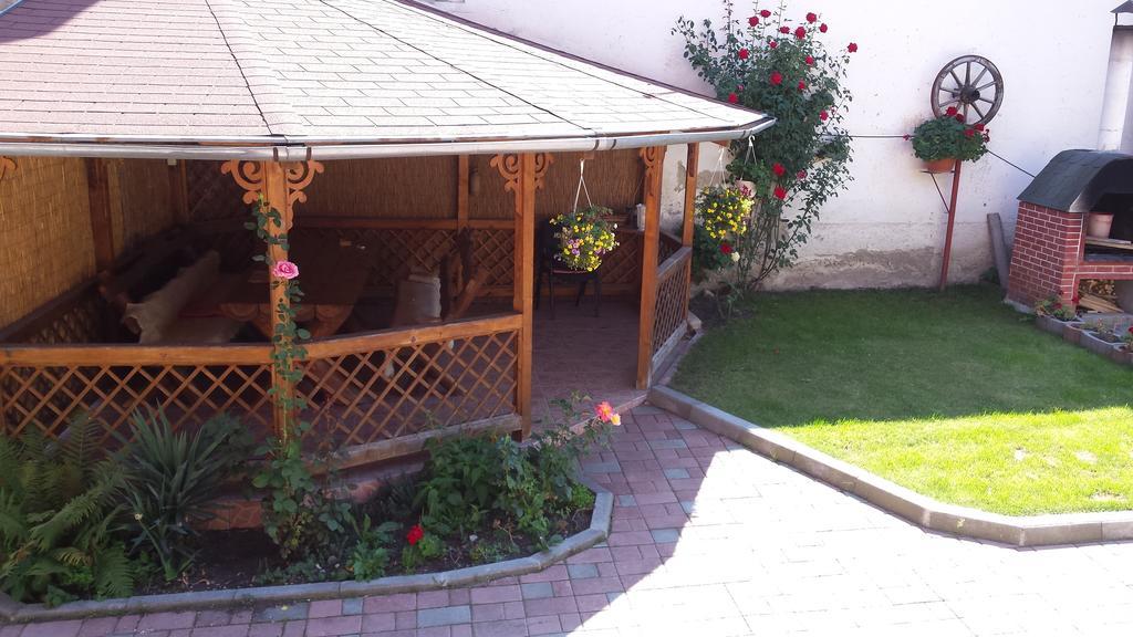 Casa Lenke Hotel Négyfalu Kültér fotó